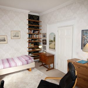 Russell Square​ WC1/ UR/002